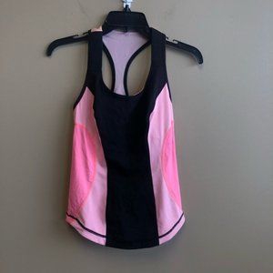 Lululemon Cardio Kick Tank Top earphone pocket 6